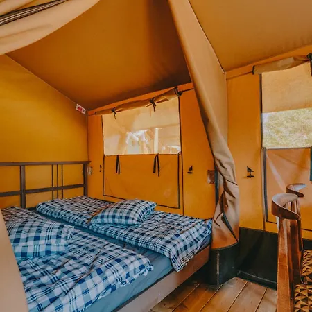 Rendes Glamping Luxury tent Balatonrendes