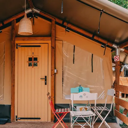 Rendes Glamping Luxury tent Balatonrendes