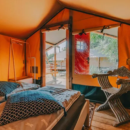 Luxury tent Rendes Glamping Balatonrendes